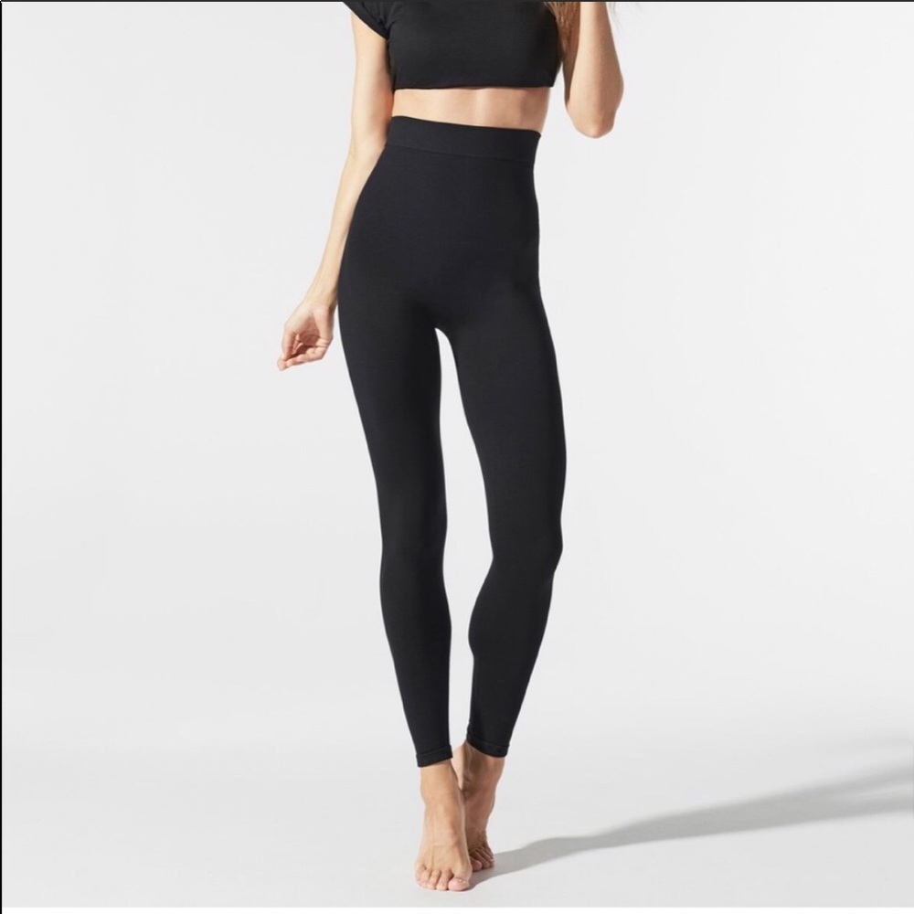 Blanqi Postpartum High waisted leggings